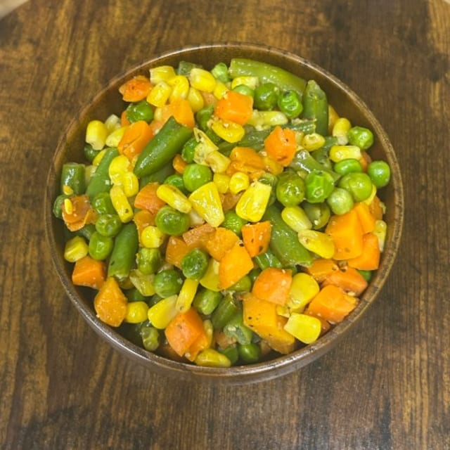 Tray of Mixed Vegetable.
